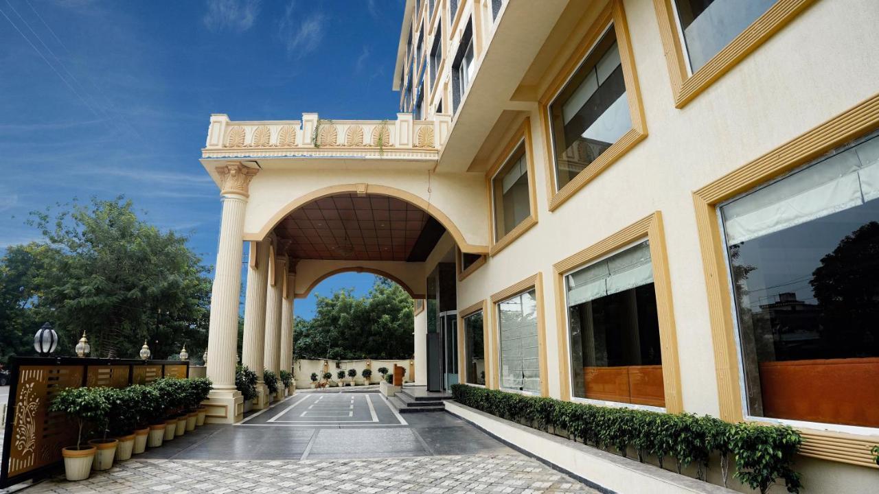The Fern Residency Sarnath Hotell Varanasi Exteriör bild