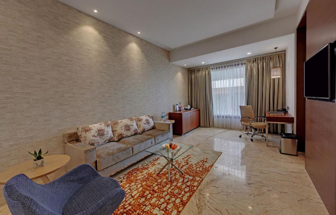 The Fern Residency Sarnath Hotell Varanasi Exteriör bild